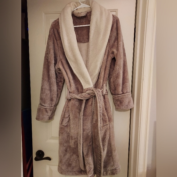 Berkshire Blankets Intimates & Sleepwear Fuzzy Elephant Robe Poshmark